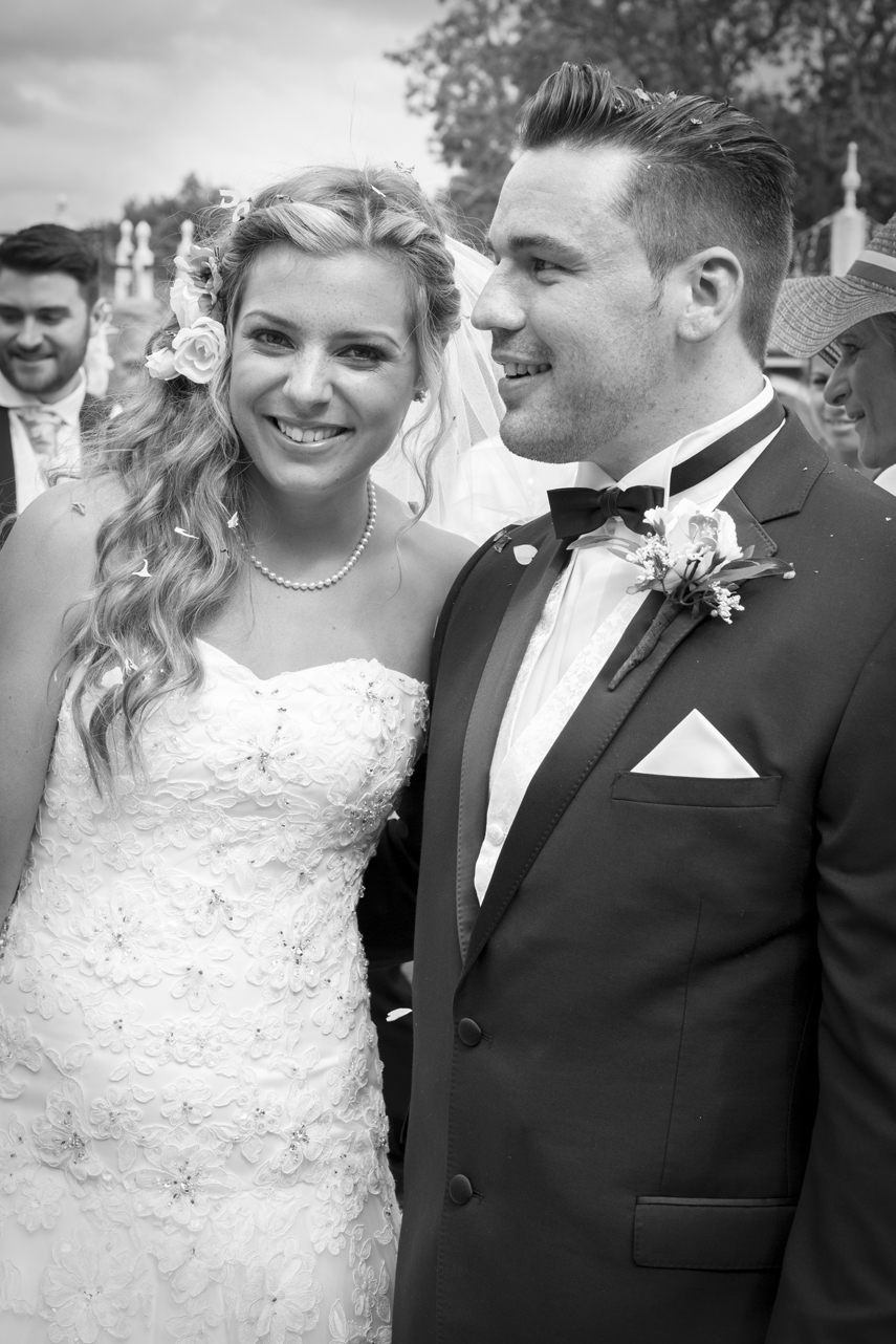 London wedding photographer for wedding on boat on river